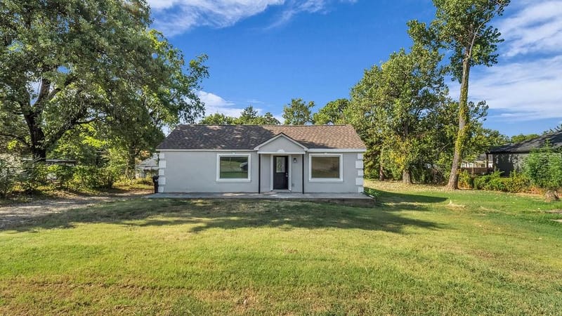 2726 W Washington Street, Denison TX 75020