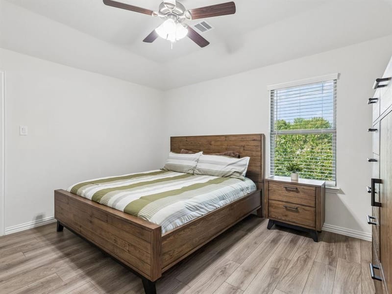 985 E Villas Court, Lewisville TX 75067 - Photo 17