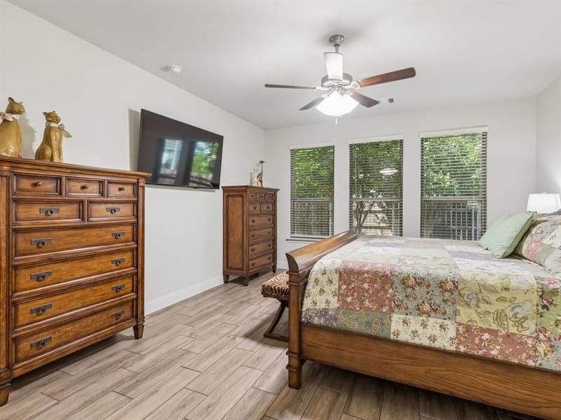 985 E Villas Court, Lewisville TX 75067 - Photo 24