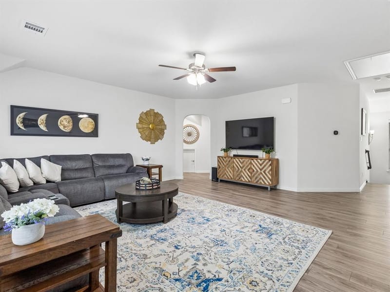 985 E Villas Court, Lewisville TX 75067 - Photo 14
