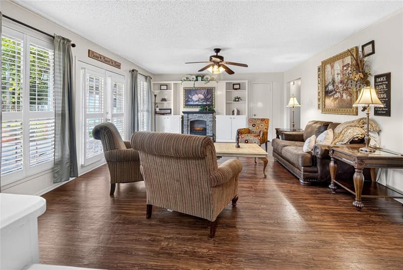 807 W Elizabeth Drive, Robinson TX 76706 - Photo 12