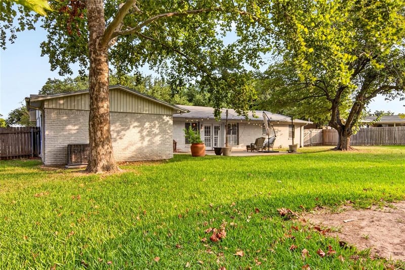 807 W Elizabeth Drive, Robinson TX 76706 - Photo 38
