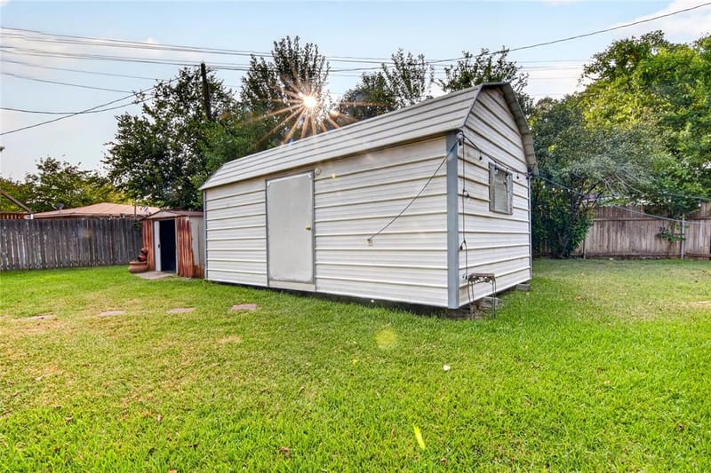 807 W Elizabeth Drive, Robinson TX 76706 - Photo 35