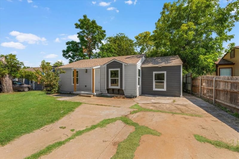 3454 Moberly Street, Fort Worth TX 76119 - Photo 5