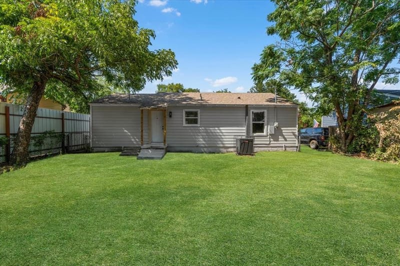 3454 Moberly Street, Fort Worth TX 76119 - Photo 20