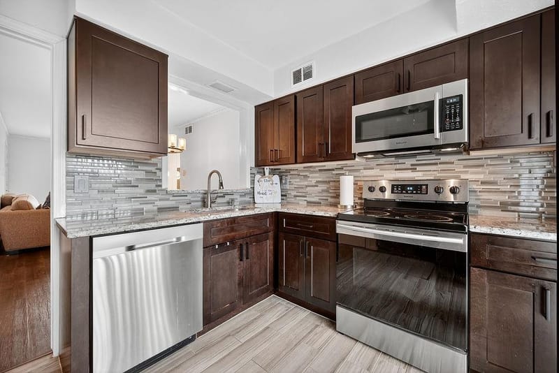 3609 Parkridge Drive # 204, Dallas TX 75234