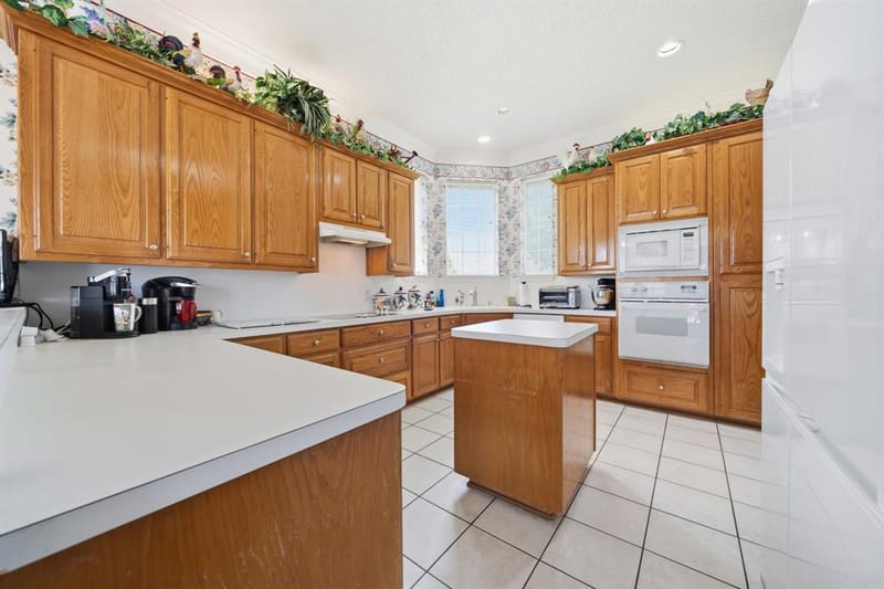 10108 Polo Park Circle, Waco TX 76712 - Photo 7