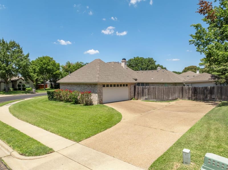 10108 Polo Park Circle, Waco TX 76712 - Photo 21