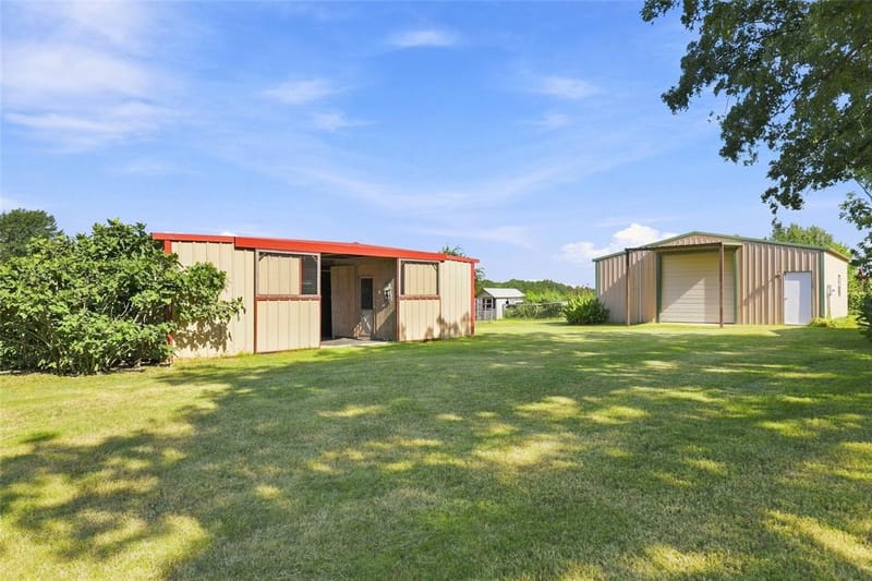 1549 County Road 2130, Telephone TX 75488 - Photo 20