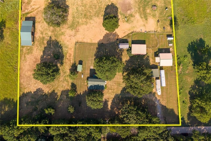 1549 County Road 2130, Telephone TX 75488 - Photo 30