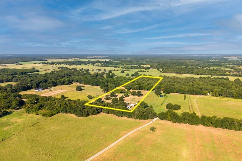 1549 County Road 2130, Telephone TX 75488 - Photo 38