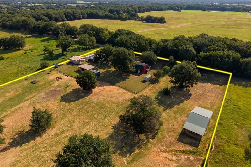 1549 County Road 2130, Telephone TX 75488 - Photo 29