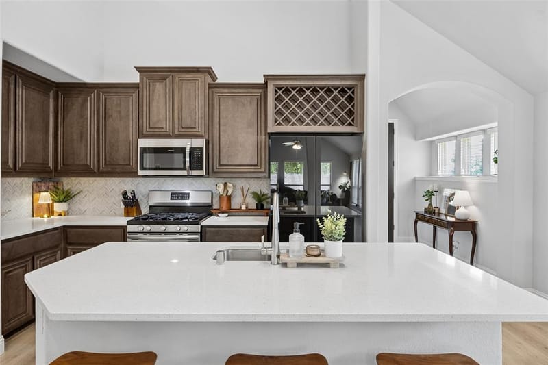 813 Lake Cove Drive, Little Elm TX 75068 - Photo 8