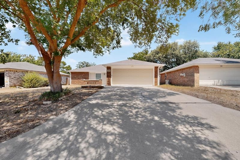 2901 Terry Court, Denton TX 76209