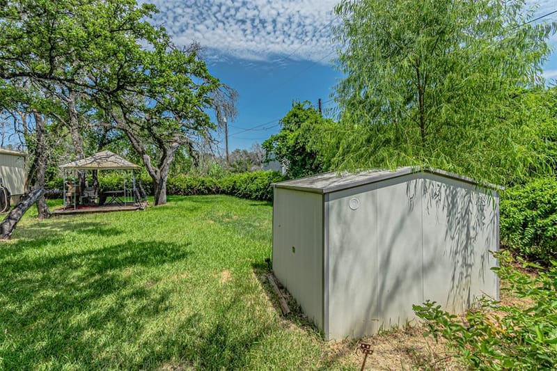 4217 Cottonwood Drive, Granbury TX 76048 - Photo 27