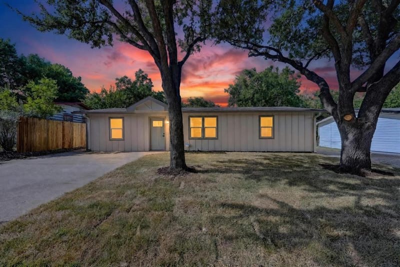 4613 Forbes Street, Fort Worth TX 76105