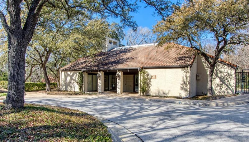 9606 Glenacre, Dallas TX 75243 - Photo 34
