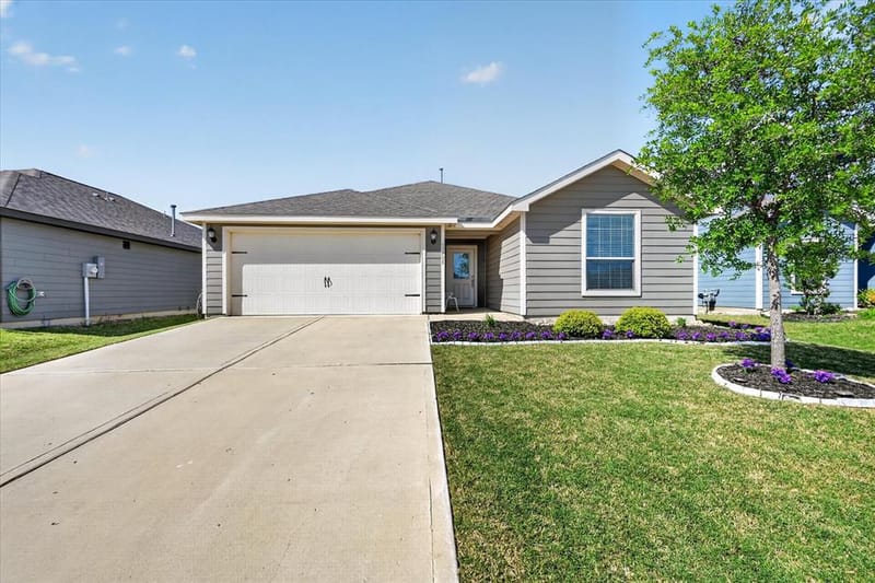 13708 Logan Pass Drive, Ponder TX 76259