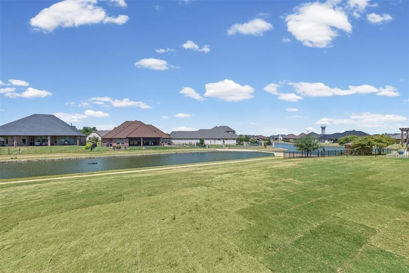 6657 Pinehurst Drive, Granbury TX 76049 - Photo 7