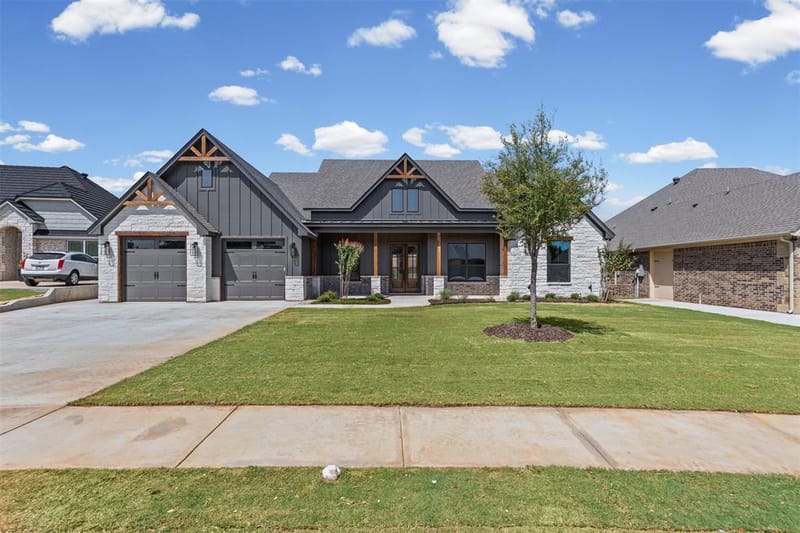 6657 Pinehurst Drive, Granbury TX 76049