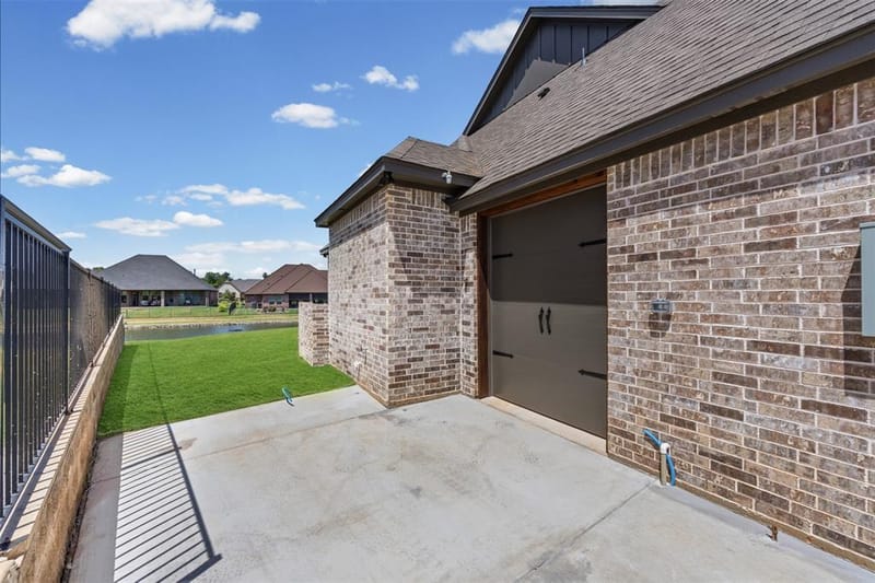 6657 Pinehurst Drive, Granbury TX 76049 - Photo 8