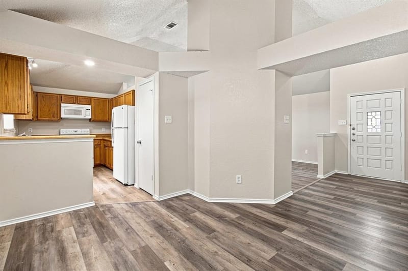 4017 Knights Bridge Drive, Rowlett TX 75088 - Photo 12