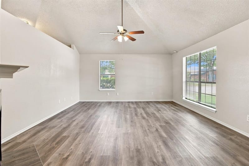 4017 Knights Bridge Drive, Rowlett TX 75088 - Photo 7