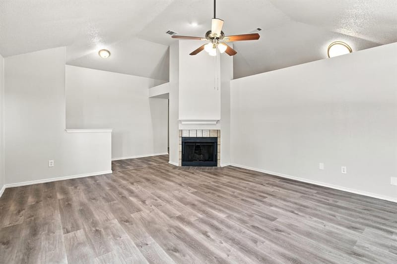 4017 Knights Bridge Drive, Rowlett TX 75088 - Photo 8