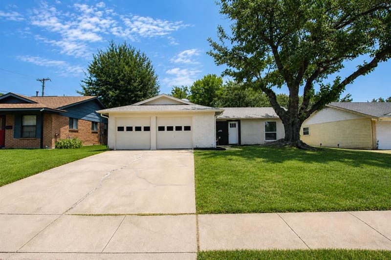 1014 Bunn Drive, Irving TX 75061