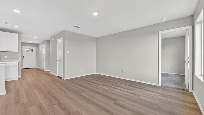 2204 BAKERSFIELD Drive, Fort Worth TX 76036 - Photo 6