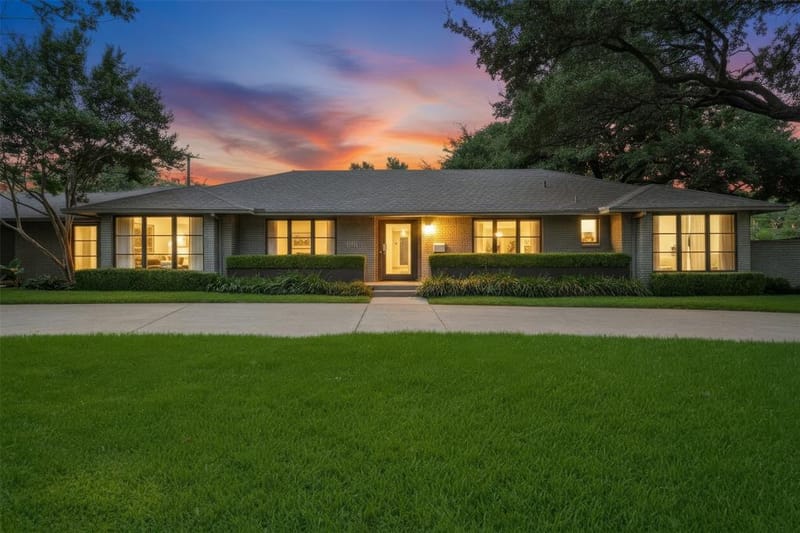 5164 Del Roy Drive, Dallas TX 75229