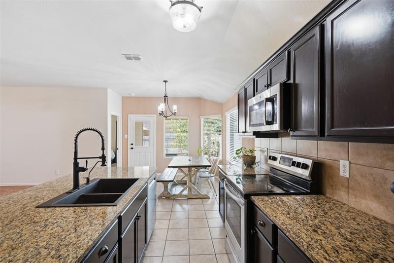 1124 Autumnwood Drive, Azle TX 76020 - Photo 18