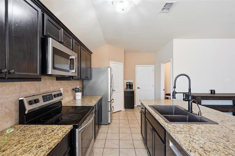 1124 Autumnwood Drive, Azle TX 76020 - Photo 21