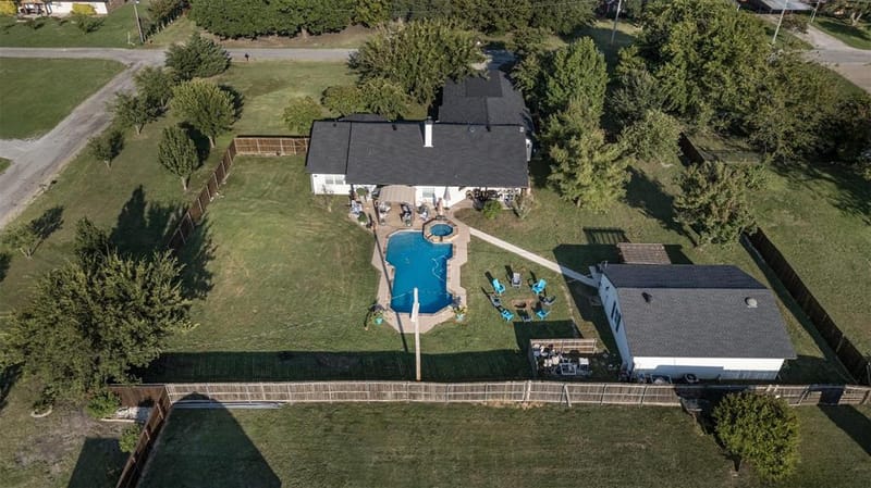511 S Sulphur Street, Leonard TX 75452