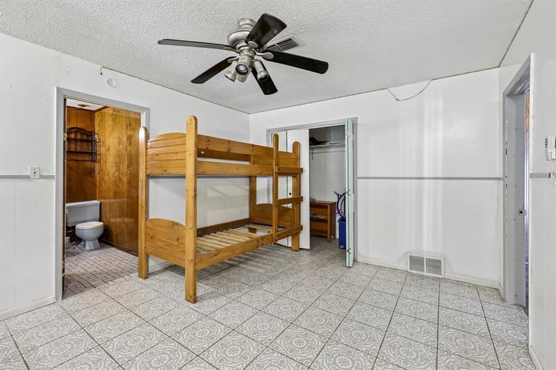 2450 S Burleson Boulevard, Burleson TX 76028 - Photo 23