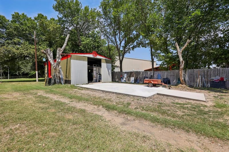 2450 S Burleson Boulevard, Burleson TX 76028 - Photo 29