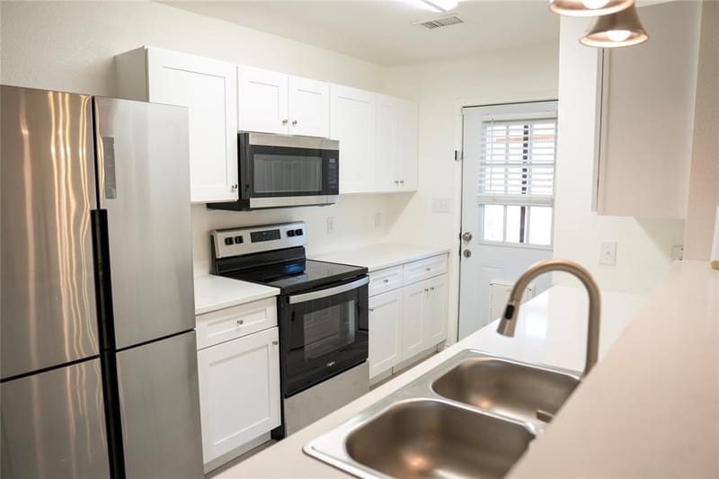 300 S Cottonbelt Avenue # 3A, Wylie TX 75098 - Photo 3