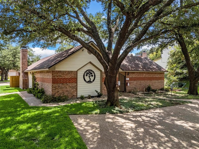 316 Tree Grove, Woodway TX 76712 - Photo 13