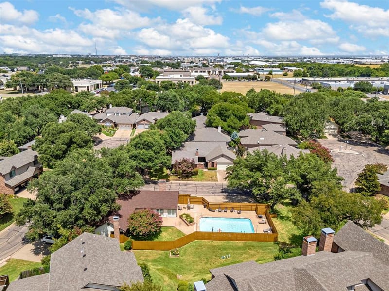 316 Tree Grove, Woodway TX 76712 - Photo 8
