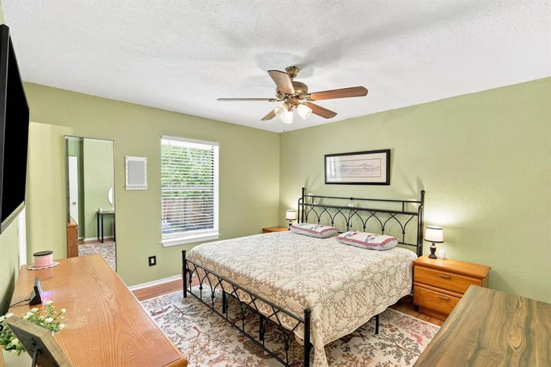 601 E Avenue F, Midlothian TX 76065 - Photo 9