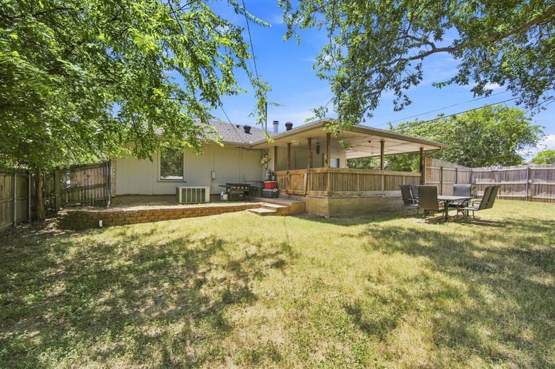 601 E Avenue F, Midlothian TX 76065 - Photo 18
