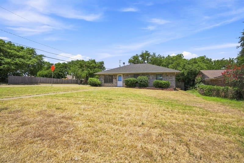 601 E Avenue F, Midlothian TX 76065 - Photo 25