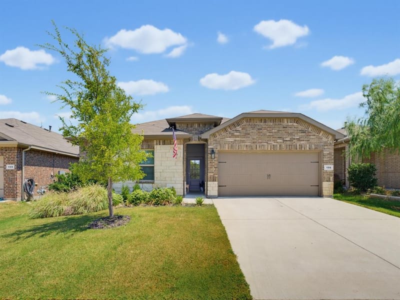156 Waterbend Cove, Boyd TX 76023