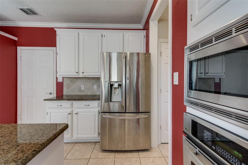 3809 Rockbrook Drive, Carrollton TX 75007 - Photo 12