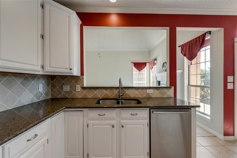 3809 Rockbrook Drive, Carrollton TX 75007 - Photo 14