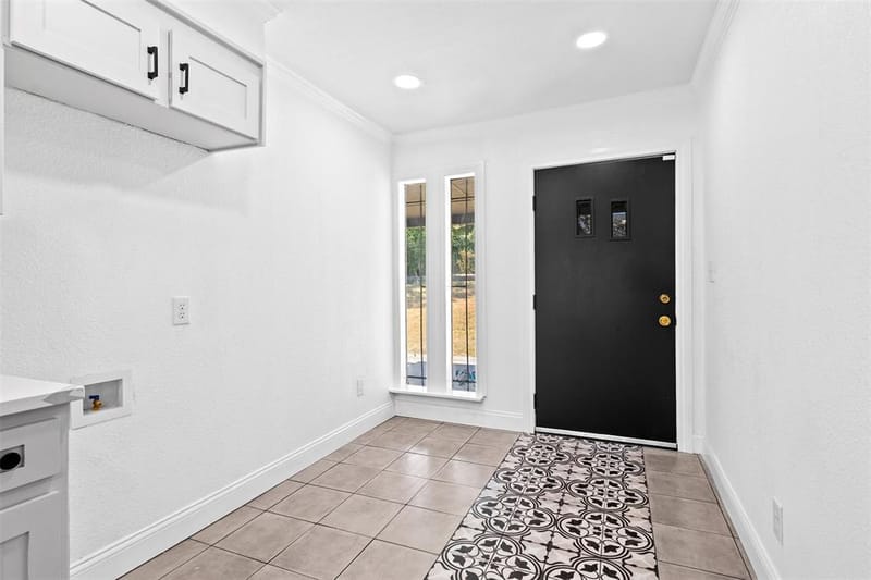 1100 E Bowie Street, Fort Worth TX 76104 - Photo 17