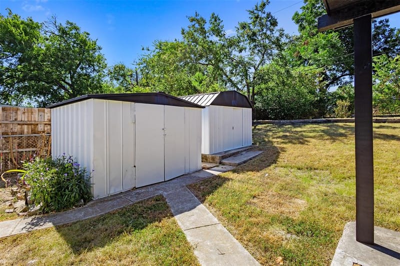 1100 E Bowie Street, Fort Worth TX 76104 - Photo 22