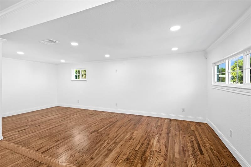 1100 E Bowie Street, Fort Worth TX 76104 - Photo 8