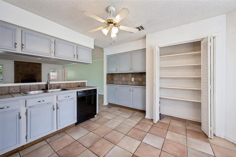 9008 Topperwind Court, Fort Worth TX 76134 - Photo 10