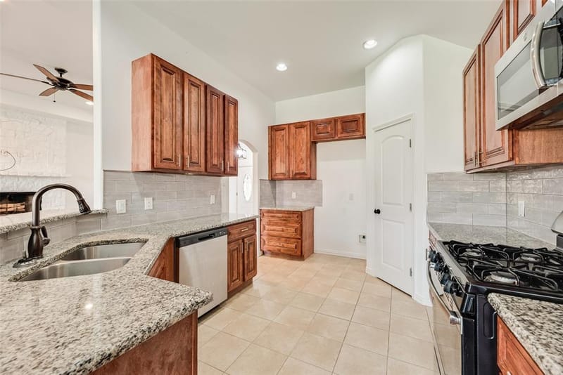 2808 Park Street, Ennis TX 75119 - Photo 18